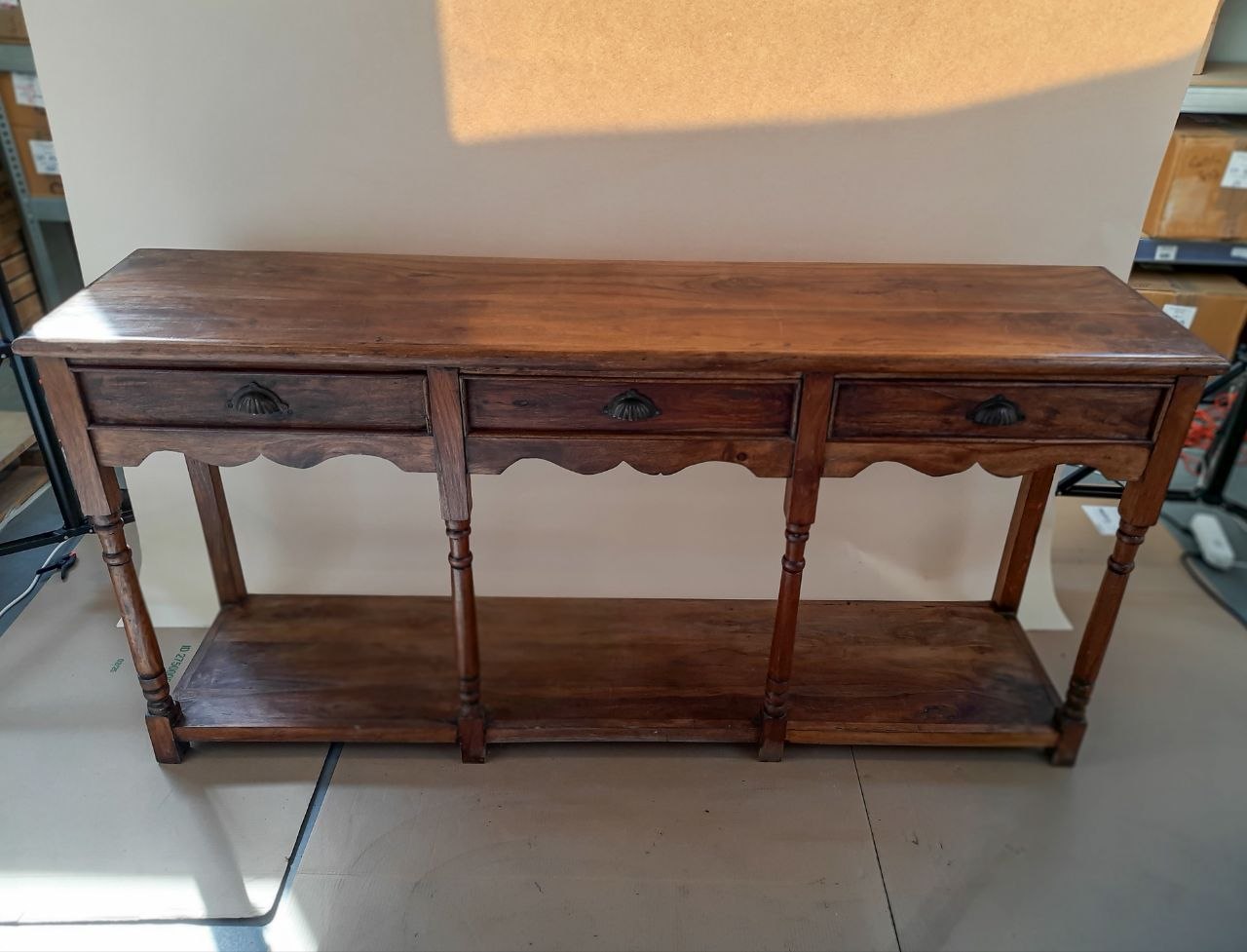 Długa konsola z trzema szufladami — zdjęcie 2